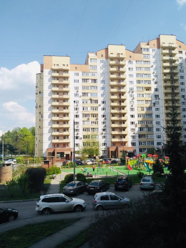 Азовская улица в москве