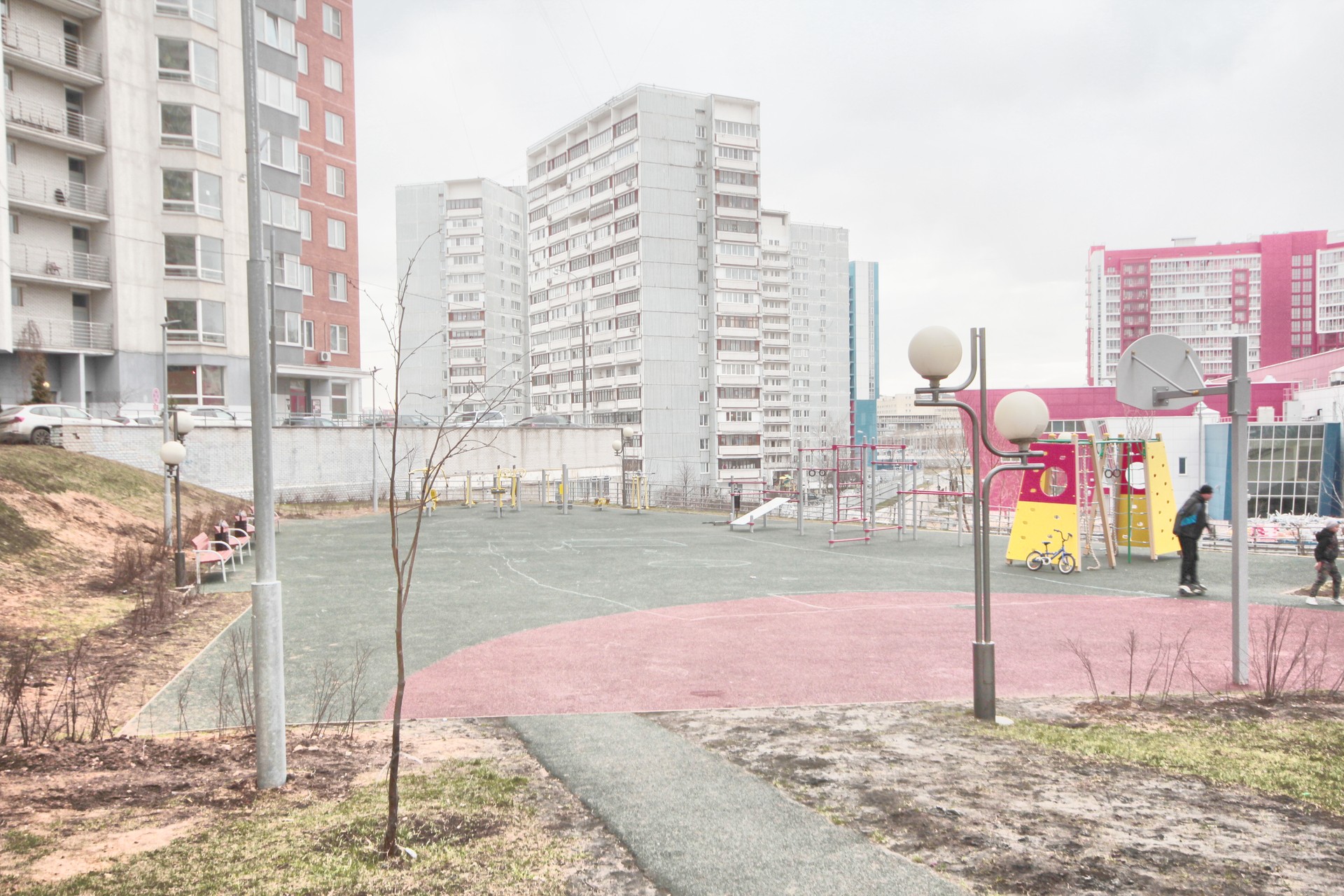 Г москва ул твардовского д 8. Москва, ул. Твардовского, 2к4. Москва ул Твардовского д 2 к 2. Твардовского д.8 корп.4. Твардовского, дом 4, корп. 2