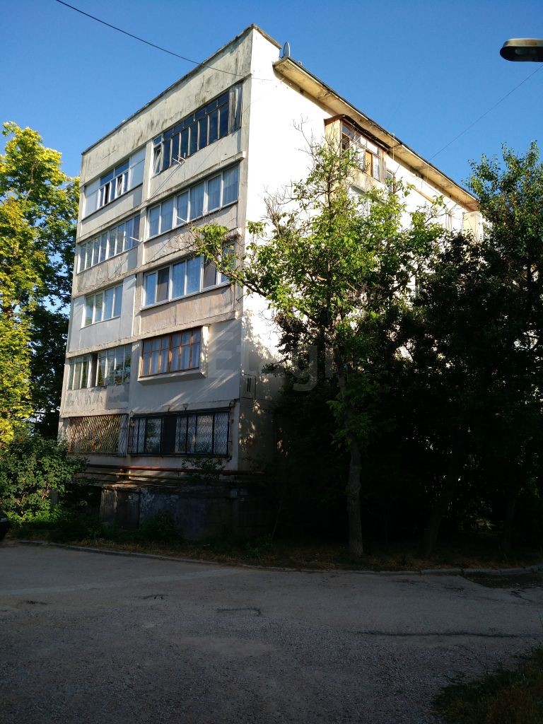 г. Севастополь, ул. Ульянова Дмитрия, д. 11 - фасад здания