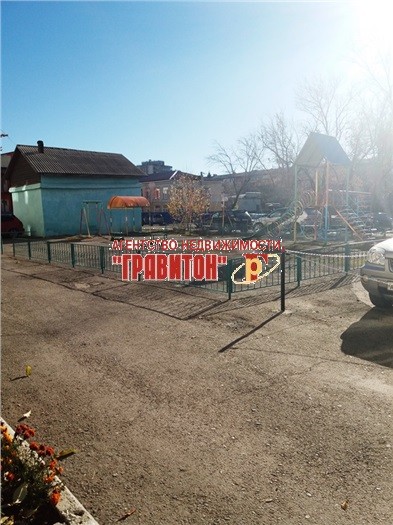Респ. Алтай, г. Горно-Алтайск, пр-кт. Коммунистический, д. 29 - придомовая территория