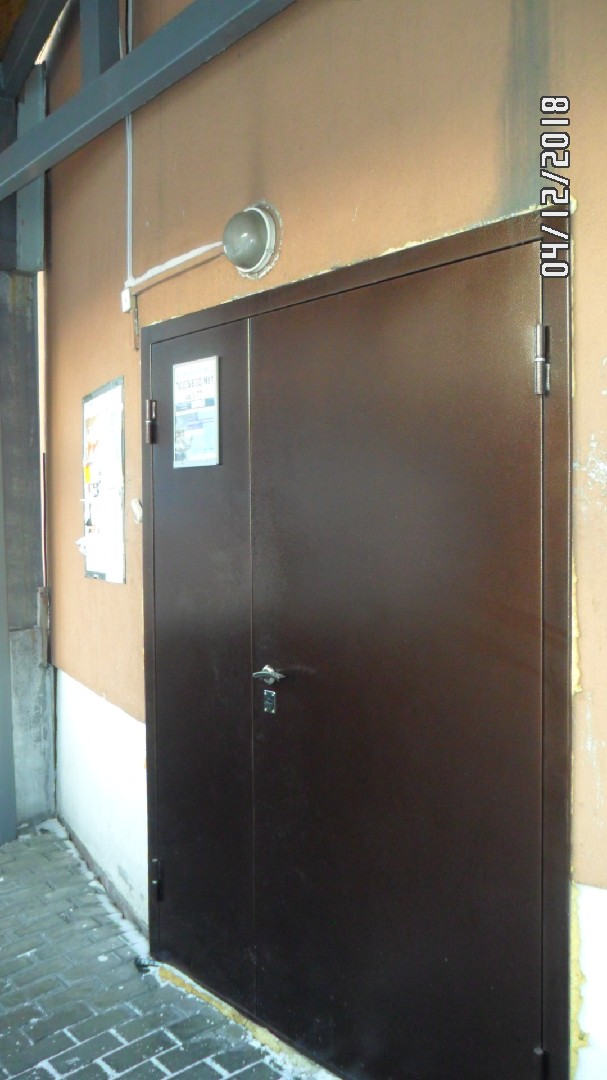 Респ. Алтай, г. Горно-Алтайск, пр-кт. Коммунистический, д. 125 - вход снаружи
