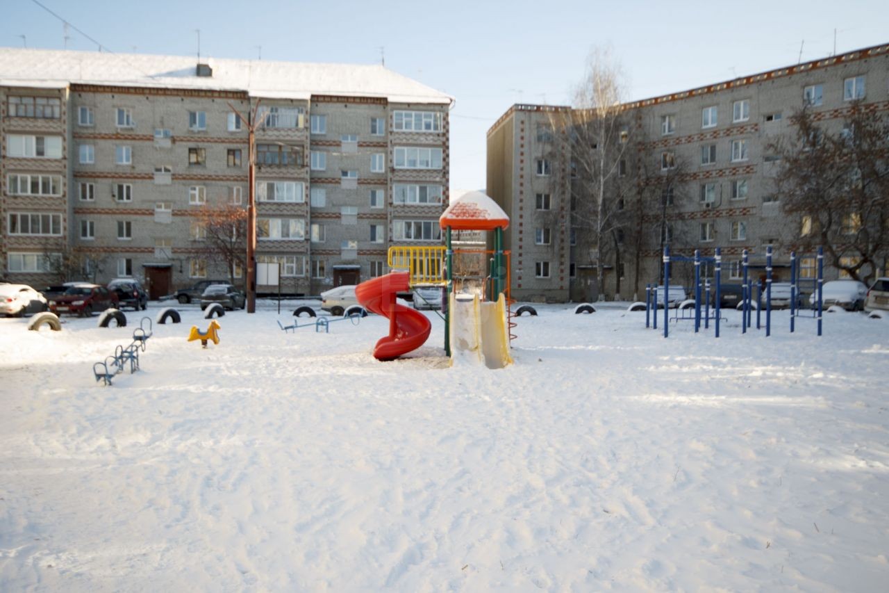 Погода п боровский. Боровский (Тюменская область). Фантазия Боровский Тюменский район. Лагуна Боровский Тюмень. Фото посёлка Боровский Тюмень.